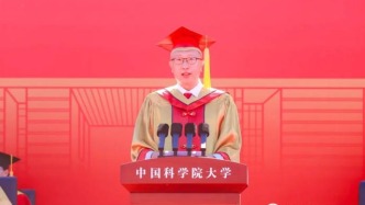 毕业季，定格这些校长们的“硬核浪漫”