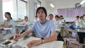 考全国第一的姑娘，刷屏全网！