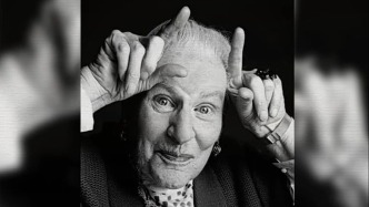 《暮色将尽》与衰老哲学：一位妇科医生的生命思考