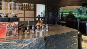 主打藏元素，著名歌手在成都開了家奶茶店