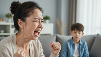 家长想对孩子发脾气时，如何正确控制自己的情绪？