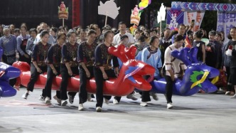 荔波“石榴籽”姑妈秀燃情夏日，点亮樟江文化盛景
