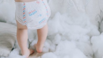 母嬰上市潮中，孕嬰世界有何不同？