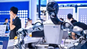 實(shí)探WAIC 2025｜具身智能無一“翻車”，透露出哪些信號(hào)？