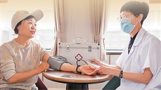 銀發(fā)旅游列車開出全新體驗