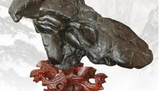 收藏石頭須知：好石必有瑕，無瑕必有假！