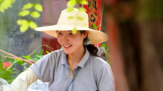 “賣菜姑娘”李福貴：我的鏡頭不是生意，是鄉(xiāng)親們的日子