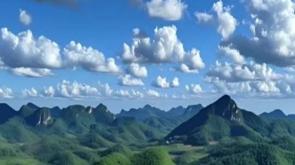 美美潛山，巍巍天柱