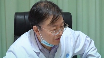 多趾寶寶術(shù)后2個(gè)月來復(fù)查，恢復(fù)得很好再也不用來醫(yī)院了