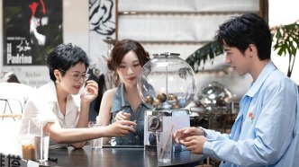 《背后》許魏洲回顧成長之路，破繭重生背后的自省與反思