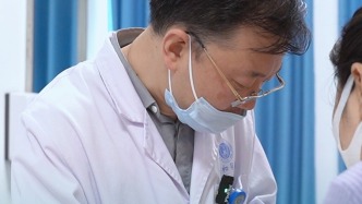 宝宝多趾五个月后来复查，听到不用来了家长的心也放下了