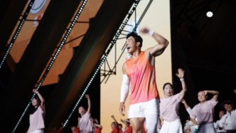 劉畊宏領銜千人共舞，《勁舞開跳吧！》書寫銀齡健身新范式