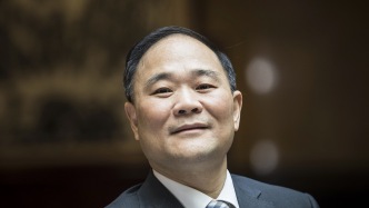 李书福的快刀，劈出一条财路