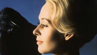 为什么所有男人都痴迷于这类女人？这位电影大师道破了秘密