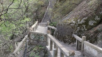 宣傳華山，豈能讓杜詩缺席？