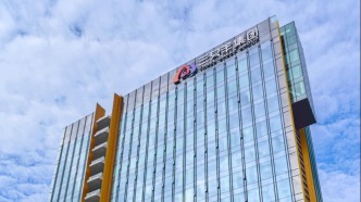 三只羊復(fù)播爆單，單小時賣出近50萬元垃圾袋