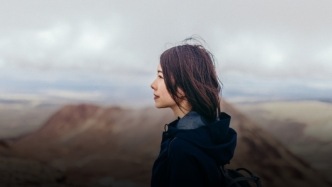 腾讯投资，两笔赚了100亿