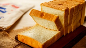 拒絕“爹味”，年輕人愛不動桃李面包了？