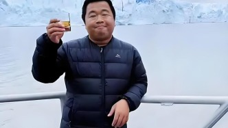 “三天頂流”藍(lán)戰(zhàn)非，翻車背后