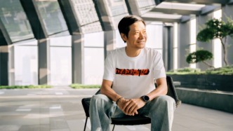 全面對(duì)標(biāo)蘋果，雷軍的自卑與自信