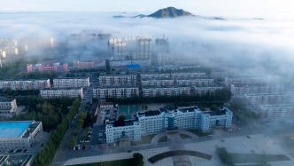 中秋迎云海 小城成仙境