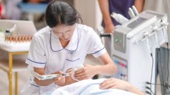 假期醫(yī)美經(jīng)濟(jì)火熱，“悅己消費(fèi)”正重塑市場(chǎng)格局