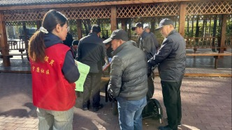 光宇街道宇康社區(qū)開展“應保盡保，醫(yī)保護萬家”醫(yī)保宣傳活動
