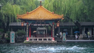 絕佳觀賞季到來(lái)！濟(jì)南泉水千年不息的奧秘，你知道嗎？