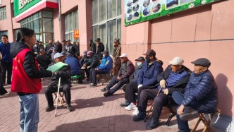 光宇街道宇康社區(qū)：重陽節(jié)里送“法”禮 維權護航幸福長