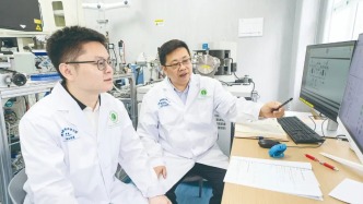 7年抽絲剝繭，他們讓億年前的巖石“開口說話”