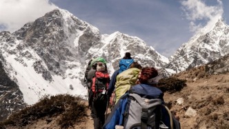 徒步登山的“松弛”，明碼標價