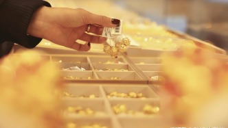 過(guò)千金價(jià)嚇退年輕人，捧不出第二個(gè)“老鋪黃金” 