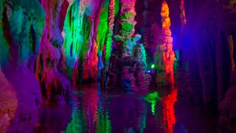 18℃的恒温秋天，探秘地下奇境