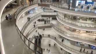 龍湖重慶江岸天街開(kāi)業(yè)，為消費(fèi)者提供優(yōu)質(zhì)的游購(gòu)?qiáng)鼠w驗(yàn)