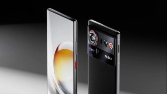 2025機圈春晚上演：內(nèi)卷洪流下，他們卻“四兩撥千斤”