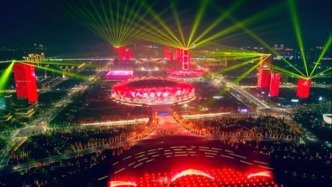 西安城市夜景，光照美好生活