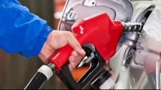 今晚油價或降！加滿一箱少花……