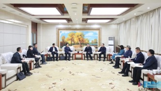 蘭州大學(xué)學(xué)校領(lǐng)導(dǎo)會見甘肅省發(fā)展和改革委員會黨組書記、主任丁巨勝一行