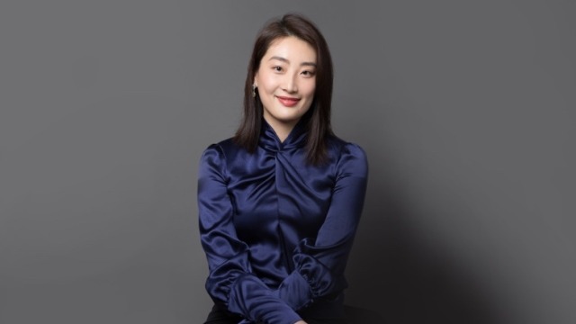 公主退位，總裁歸來，宗馥莉回歸出席宏勝會議