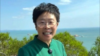 11月2日莆田湄洲岛，妈祖文化全球推广大使蒙曼致敬妈祖