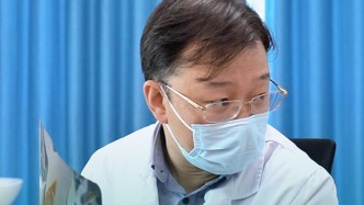 蟹钳拇指大变样，手手好了，我想去上学呢