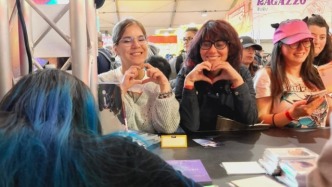 国漫闪耀卢卡！快看漫画三位作者亮相签售，引爆海外粉丝热潮