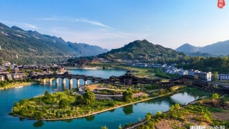 濯水古鎮(zhèn)偶遇生態(tài)盛會(huì)，這場(chǎng)關(guān)于濕地與鳥類保護(hù)的活動(dòng)太圈粉