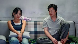 《日掛中天》：辛芷蕾的“道德污点”与张颂文的“沉默丰碑”