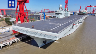 海军四川舰开展首次航行试验