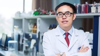 马斯克才做了7例，中国却悄悄完成30例！他说脑病研究已迈入AI时代