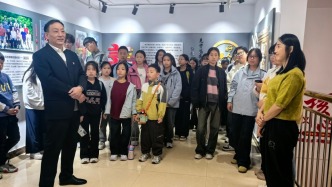 大手拉小手同播美德種子 衡水好人館里共繪文明同心圓