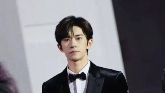 名人汇客厅｜对话易烊千玺，从初心少年到金鸡影帝的成长史诗