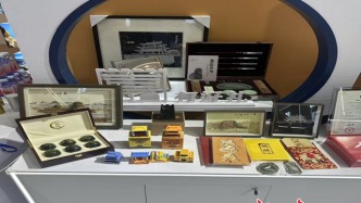 嘉峪關(guān)市“嘉有好禮”系列文創(chuàng)產(chǎn)品亮相上海進(jìn)博會(huì)