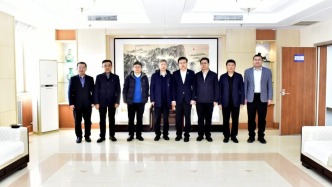 精英數(shù)智科技股份有限公司董事長(zhǎng)張眉河一行訪問(wèn)山東科技大學(xué)